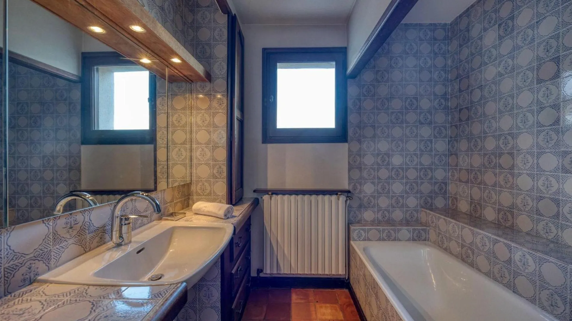 #Hp La Maison Des Lilas Large Family House Sleeps 12 Garden Seyssins Holiday home