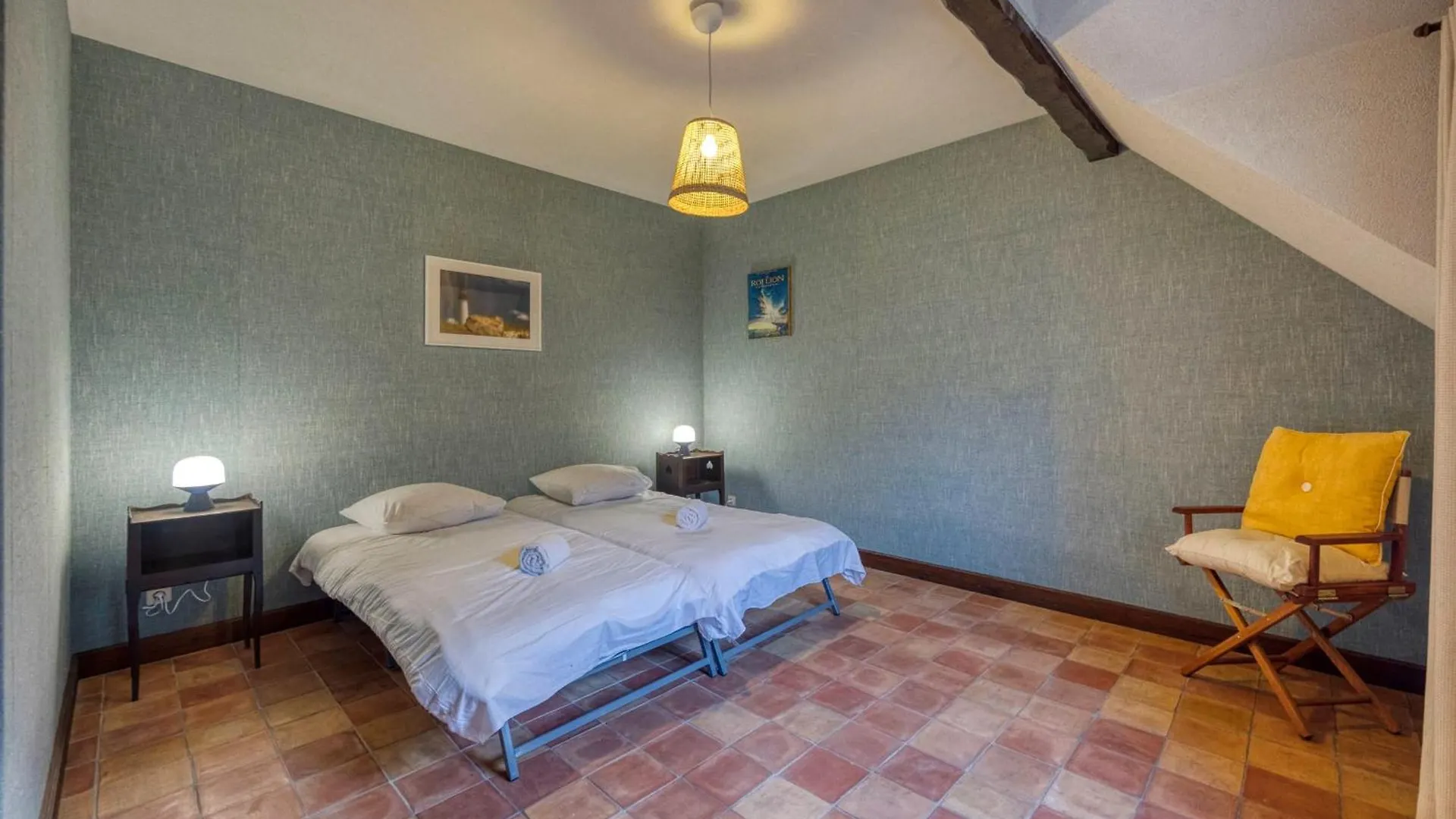 #Hp La Maison Des Lilas Large Family House Sleeps 12 Garden Seyssins 0*,  France